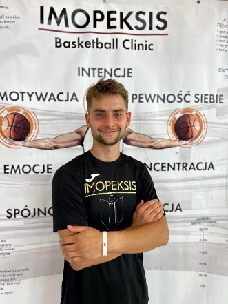 Zdjęcie prowadzącego warsztaty - Bartosz Bojarski